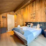 Alpenchalet Nockblick Am Afritzer シャレー *