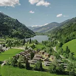 Alpenchalet Nockblick Am Afritzer シャレー アフリッツ
