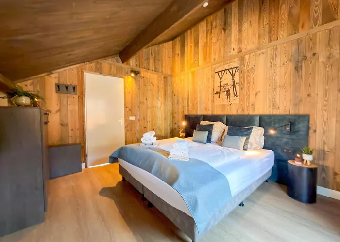 Alpenchalet Nockblick Am Afritzer 木屋 *